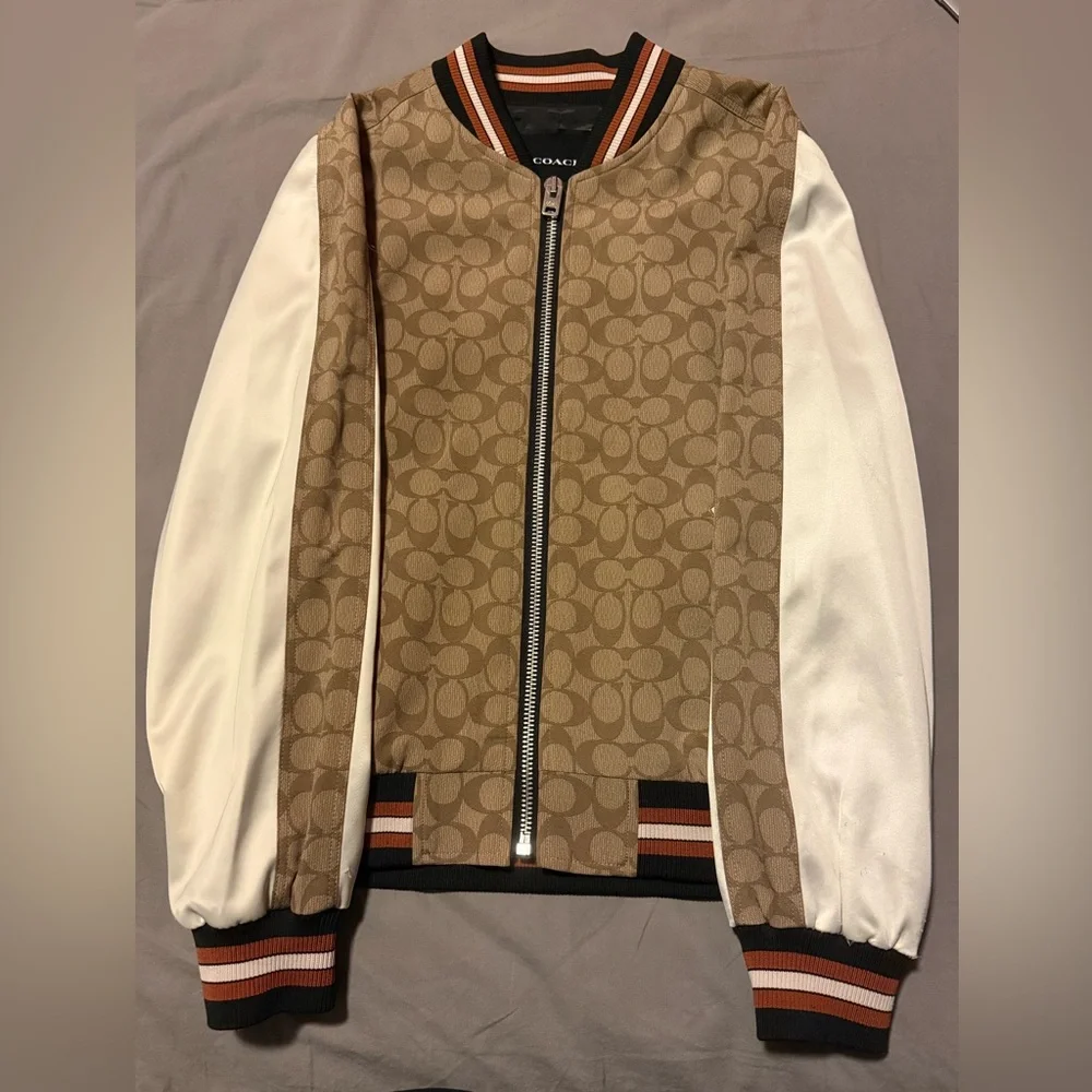 Coach signature bomber in size XS - Picture 2 of 5